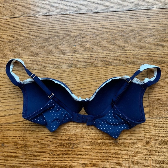 EUC SOMA Embraceable Push Up Lace Trim Bra Size 32DD - Picture 4 of 5